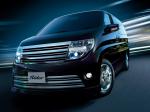 Nissan Elgrand 2002 года